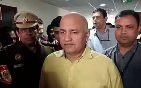 सुप्रीम कोर्ट से मनीष सिसोदिया को बड़ा झटका, अंतरिम जमानत पर आदेश देने से इनकार