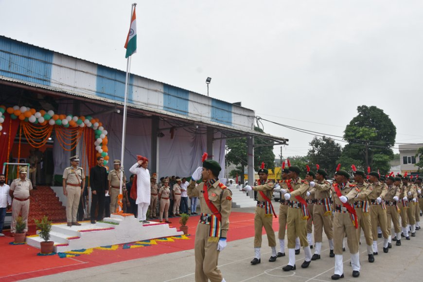 स्वतंत्रता, स्वाभिमान और संघर्ष का प्रतीक है प्यारा तिरंगा : शिक्षा मंत्री कंवर पाल