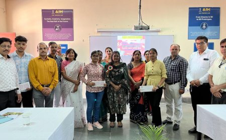 एडीसी वैशाली शर्मा ने केंद्रीय विद्यायल स्तर पर हुईपरीक्षा में उत्कृष्ट प्रदर्शन करने वाले बच्चों प्रोत्साहन राशि देकर उत्साहवर्धन किया