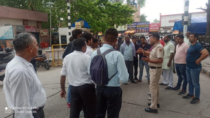 जिला पुलिस के साइबर अपराध थाना की टीम ने बस स्टैंड पर लोगों को किया साइबर अपराधों के प्रति जागरूक