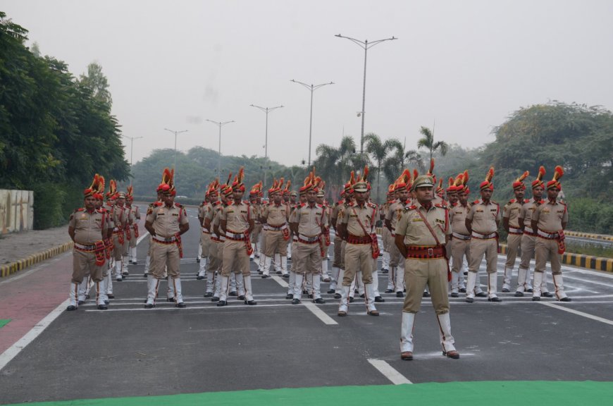 राष्ट्रीय एकता दिवस के अवसर पर महानिरीक्षक करनाल रेंज करनाल ने दिलाई राष्ट्रीय एकता और अखंडता की शपथ