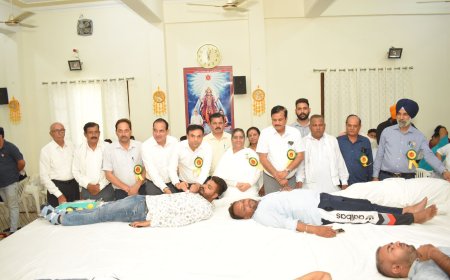 विश्व रक्त दाता दिवस पर 27 हस्तियों को दिया गया गारजियन ऑफ़ लाइफ अवार्ड से किया गया सम्मानित