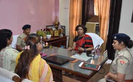 महिला आयोग की चेयरपर्सन ने किया अचानक नारी निकेतन व महिला थाने का निरीक्षण