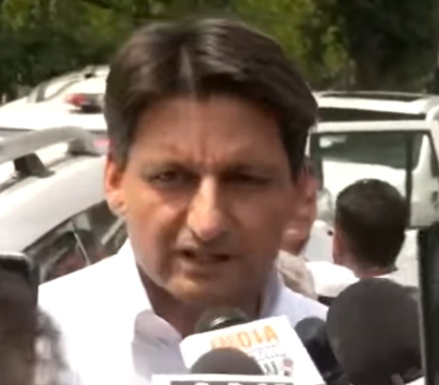 पहलगाम में मारे गए भारतीय नौसेना के लेफ्टिनेंट के घर पहुंचे विपक्ष के नेता राहुल गांधी
