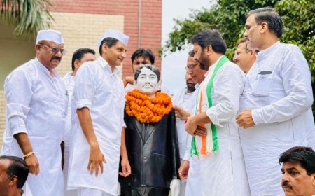 सांसद दीपेन्द्र हुड्डा ने शहीद मदन लाल ढींगरा की प्रतिमा पर माल्यार्पण कर उनकी शहादत को नमन किया